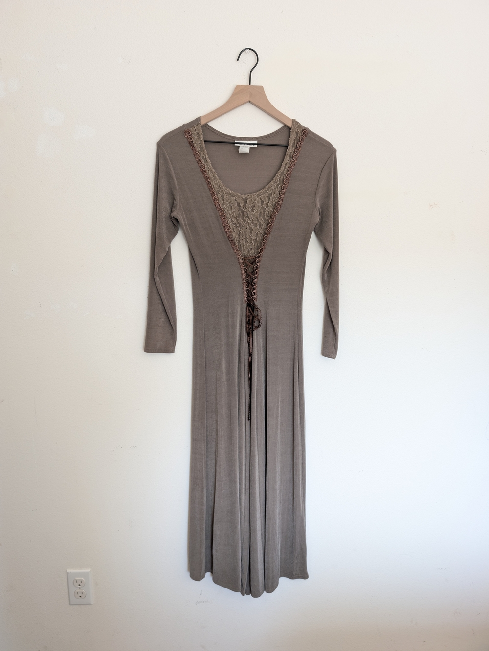 Vintage Diamond Supply Co. Taupe Renaissance Long Sleeve Lace-Inset Maxi Dress